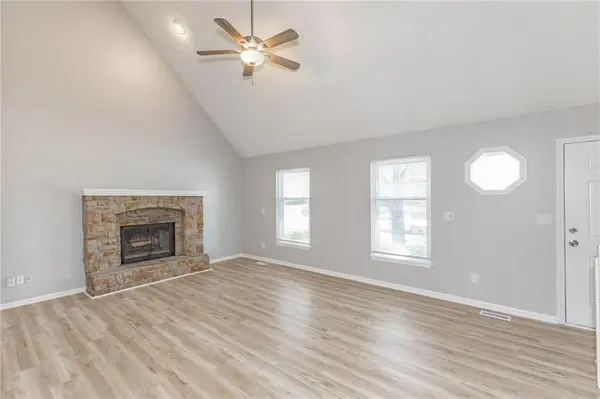 14802 W 149th ST, Olathe, KS 66062