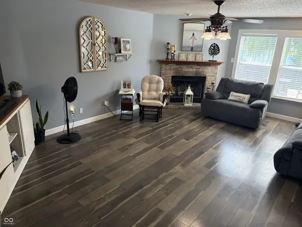 2274 Hampton LN, Franklin, IN 46131