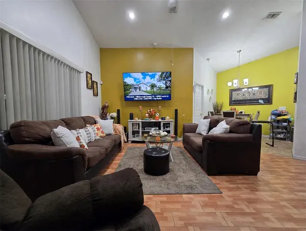 14926 LAURIE LN, Tampa, FL 33613