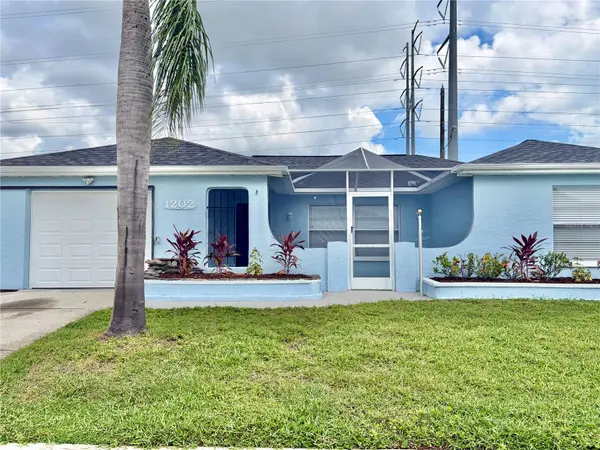 1202 MANDARIN DR, Holiday, FL 34691