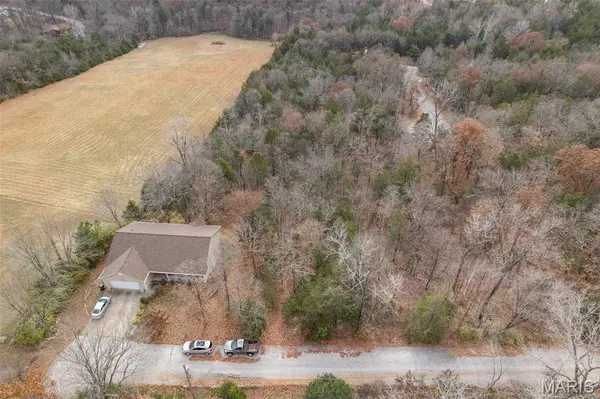 5944 Whippoorwill Dr., Hillsboro, MO 63050