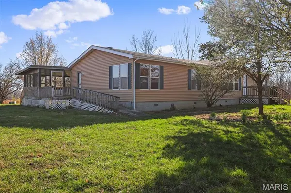 6680 Highway 137, Houston, MO 65483