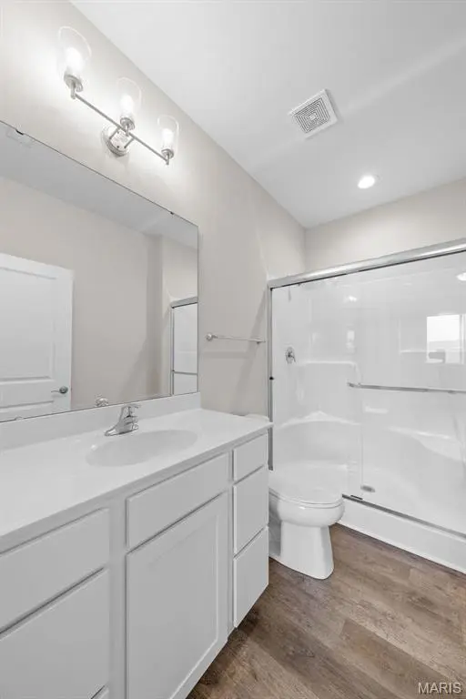 893 Walter WAY, Washington, MO 63090