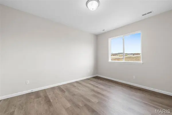 893 Walter WAY, Washington, MO 63090