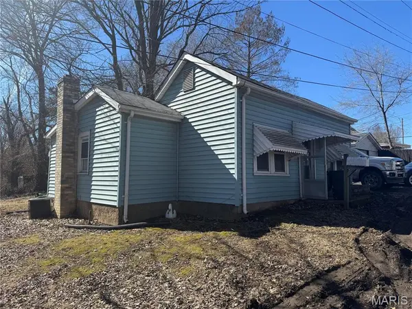 3630 Brown Rd REAR, St John, MO 63114