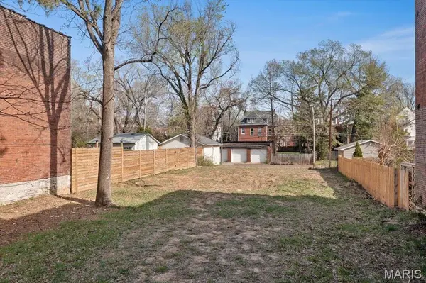 4143 Laclede AVE, St Louis, MO 63108