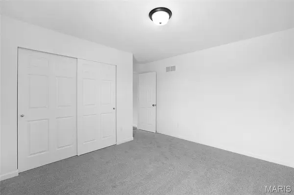 16804 River Stone DR, Florissant, MO 63031