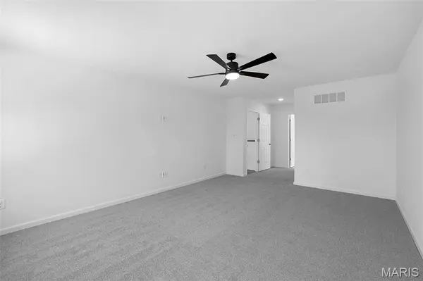 16804 River Stone DR, Florissant, MO 63031