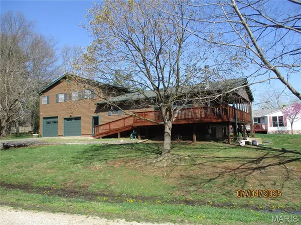 1653 Lakeshore DR, Cuba, MO 65453