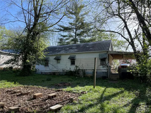 617 N 3rd ST, Piedmont, MO 63957