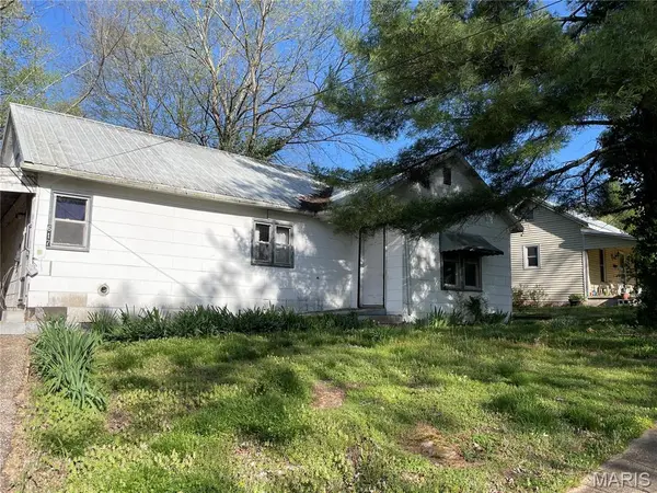 617 N 3rd ST, Piedmont, MO 63957