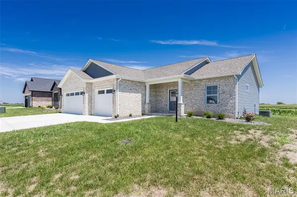 7150 Savannah Dr., Glen Carbon, IL 62034