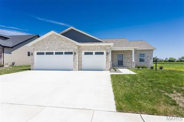 7150 Savannah Dr., Glen Carbon, IL 62034