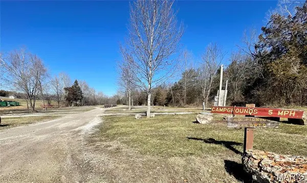 114 Summer Set DR, De Soto, MO 63020