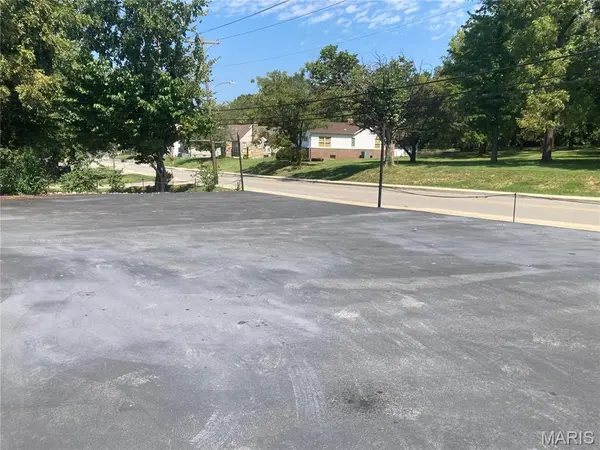 520 KITCHELL AVE, St Clair, MO 63077