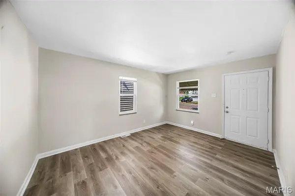 1237 Fairview AVE, University City, MO 63130