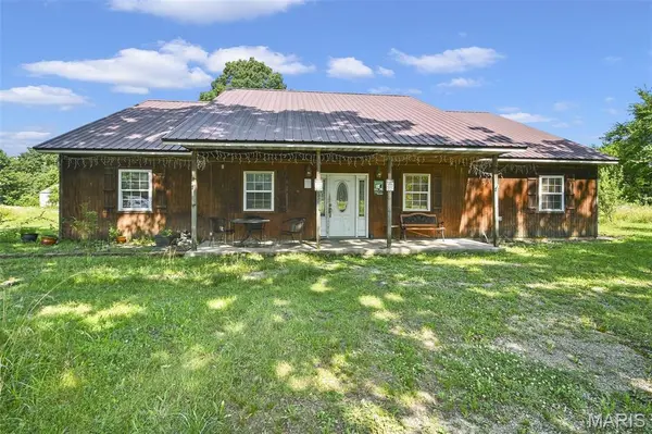 9753 State Highway CC, Niangua, MO 65713