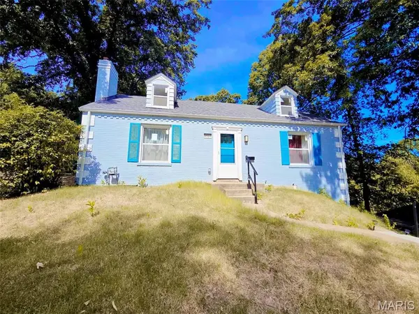 4327 Nelson DR,  Northwoods,  MO 63121