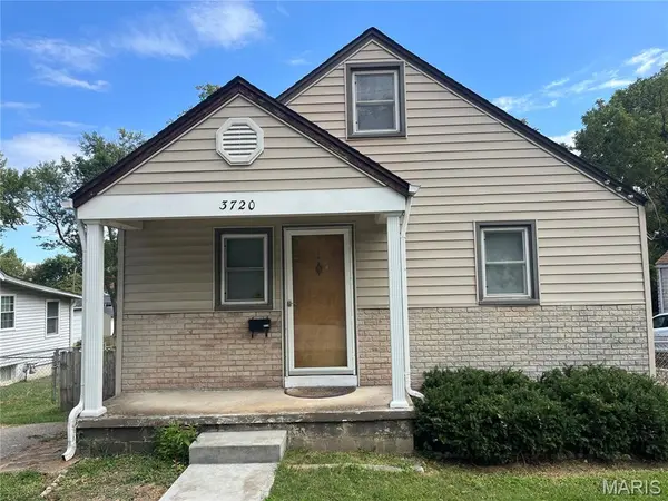 3720 High DR, St Ann, MO 63074
