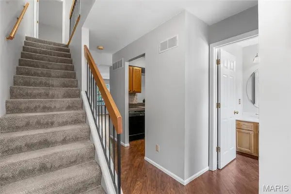 865 Forest Trace DR #C, Chesterfield, MO 63017