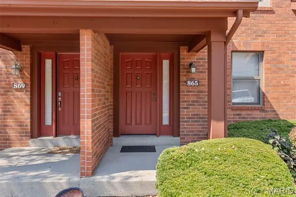 865 Forest Trace DR #C, Chesterfield, MO 63017