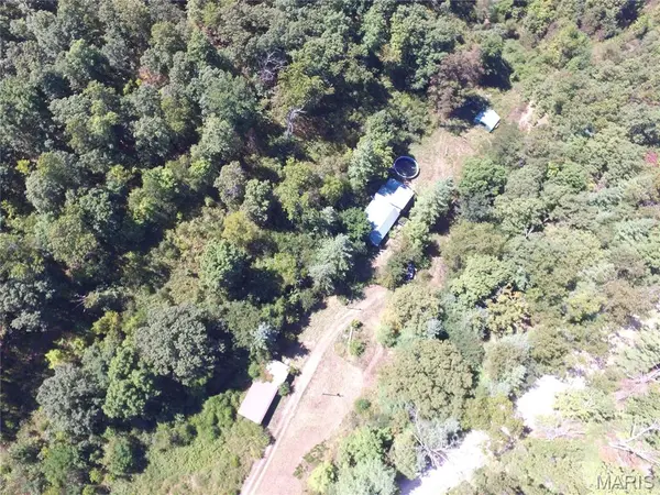 36 Arlie Barr RD, Davisville, MO 65566