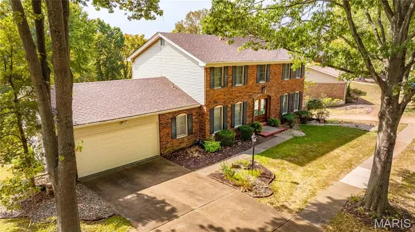 13026 Huntercreek RD, Des Peres, MO 63131