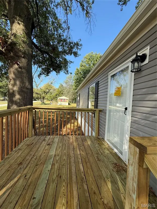 209 E Cedar ST, Bellflower, MO 63333