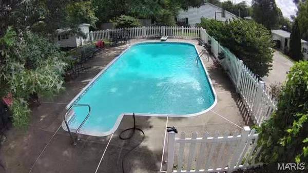 816 S Wood ST, Staunton, IL 62088