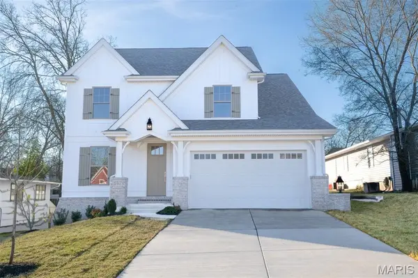 339 Caroline AVE, Kirkwood, MO 63122
