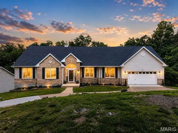 5032 Oak Bluff DR,  High Ridge,  MO 63049