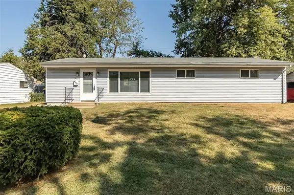 9207 Bataan DR, Woodson Terrace, MO 63134
