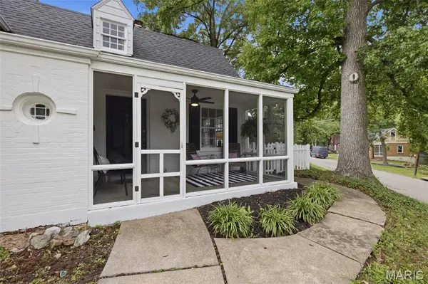 485 Clemens AVE, Kirkwood, MO 63122