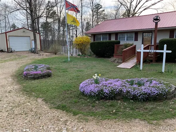 2797 Highway K, Ellington, MO 63638