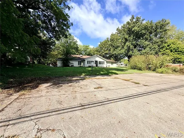 224 N Frederick ST, Cape Girardeau, MO 63701