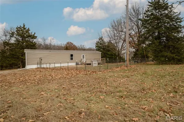 5004 State Road BB, Montreal, MO 65591