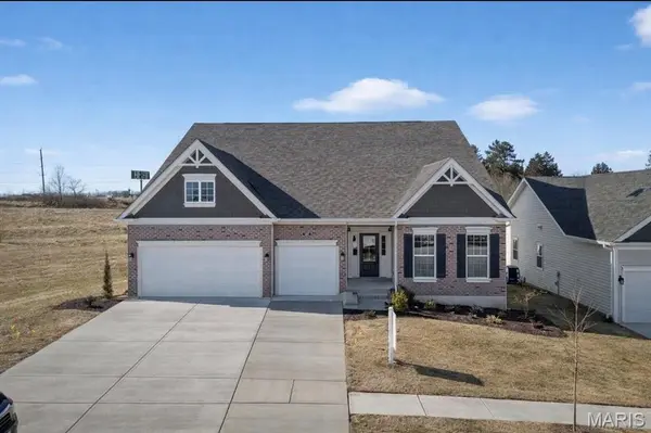160 Cedarstone DR,  Dardenne Prairie,  MO 63368