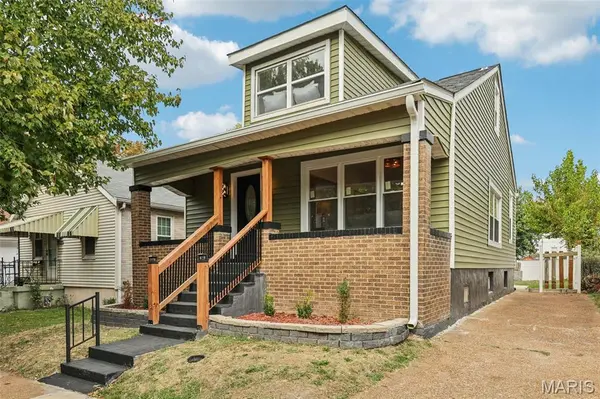 4355 Osceola ST, St Louis, MO 63116