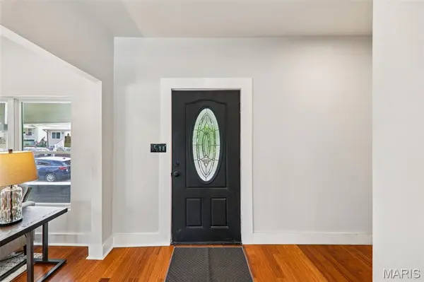 4355 Osceola ST, St Louis, MO 63116