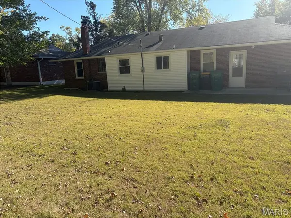 1313 Northumberland DR, Bellefontaine Nghbrs, MO 63137