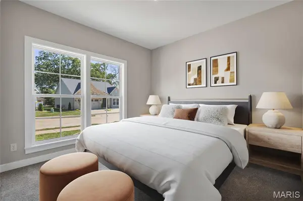 9404 Gates Manor CT, Sunset Hills, MO 63126