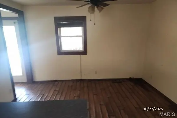 9841 Highway E, Houston, MO 65483