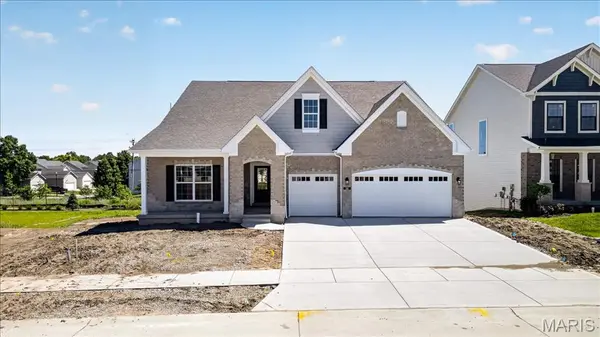 116 Sterling DR, Lake St Louis, MO 63367