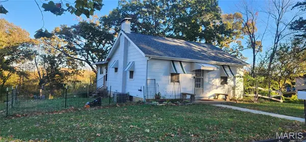 3112 Edgewood DR, High Ridge, MO 63049