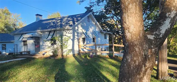 3112 Edgewood DR, High Ridge, MO 63049