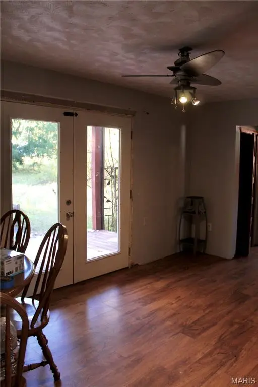 160 State Highway U, Burfordville, MO 63739