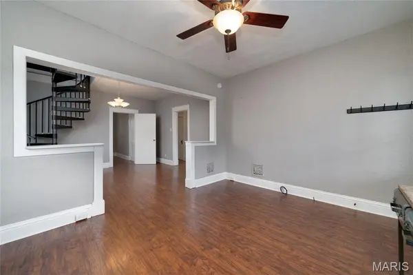 6737 Odell ST, St Louis, MO 63139