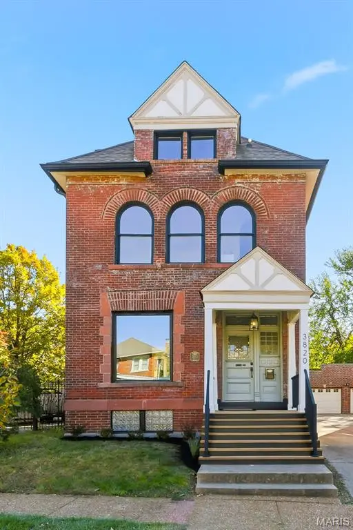3820 Shaw BLVD, St Louis, MO 63110
