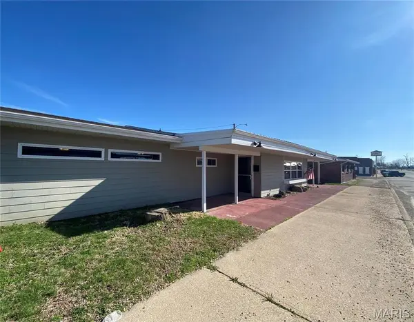106 S Chestnut ST, Richland, MO 65556