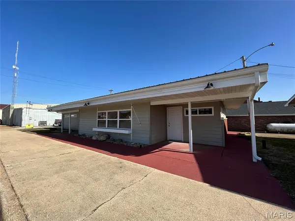 106 S Chestnut ST, Richland, MO 65556